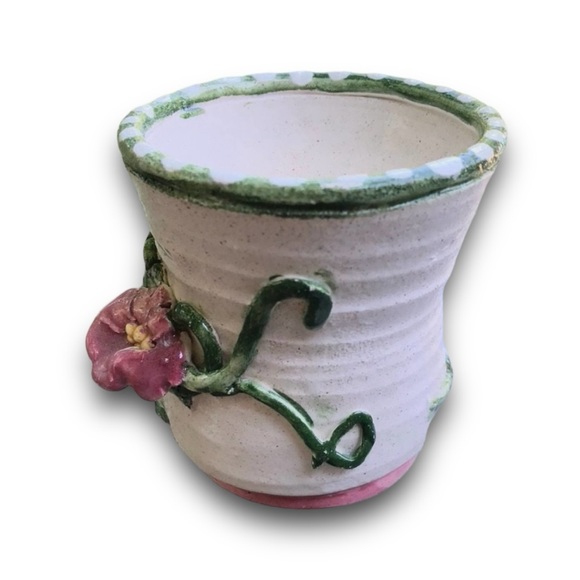 Floral Pottery Makeup Brush/Pen-Pencil Holder/Handcrafted from my Clay Studio - Picture 5 of 12